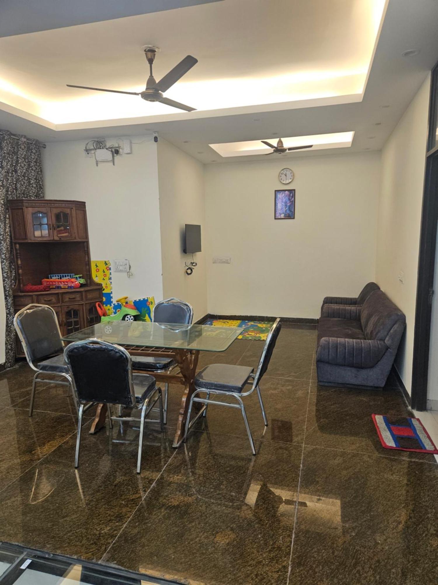 مبيت وإفطار نويدا الكبرى Ashirwaad 249 المظهر الخارجي الصورة
